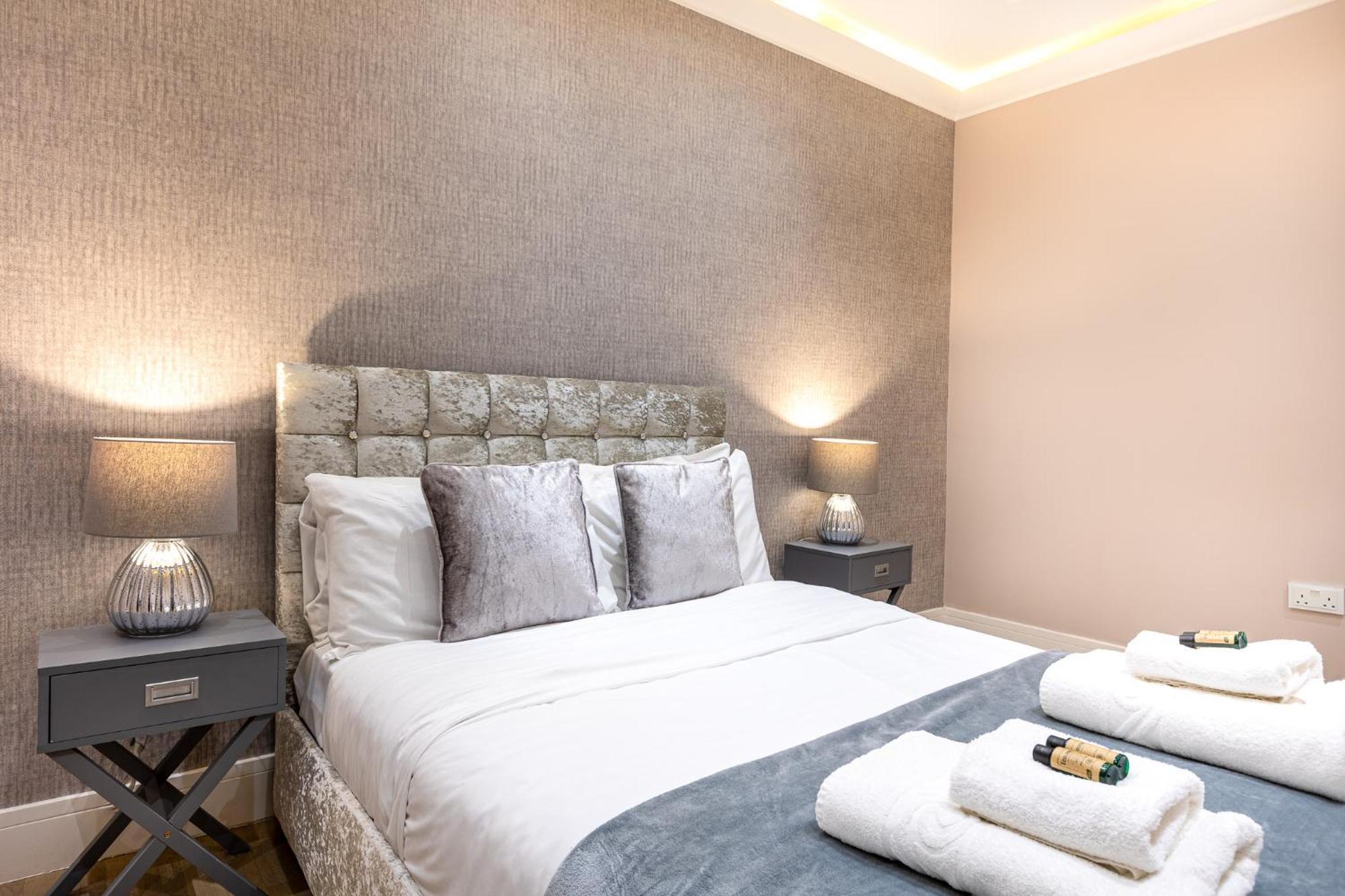 Modern 4 Bdr 3 Bth Apt Minutes From Edgware Road Λονδίνο Εξωτερικό φωτογραφία