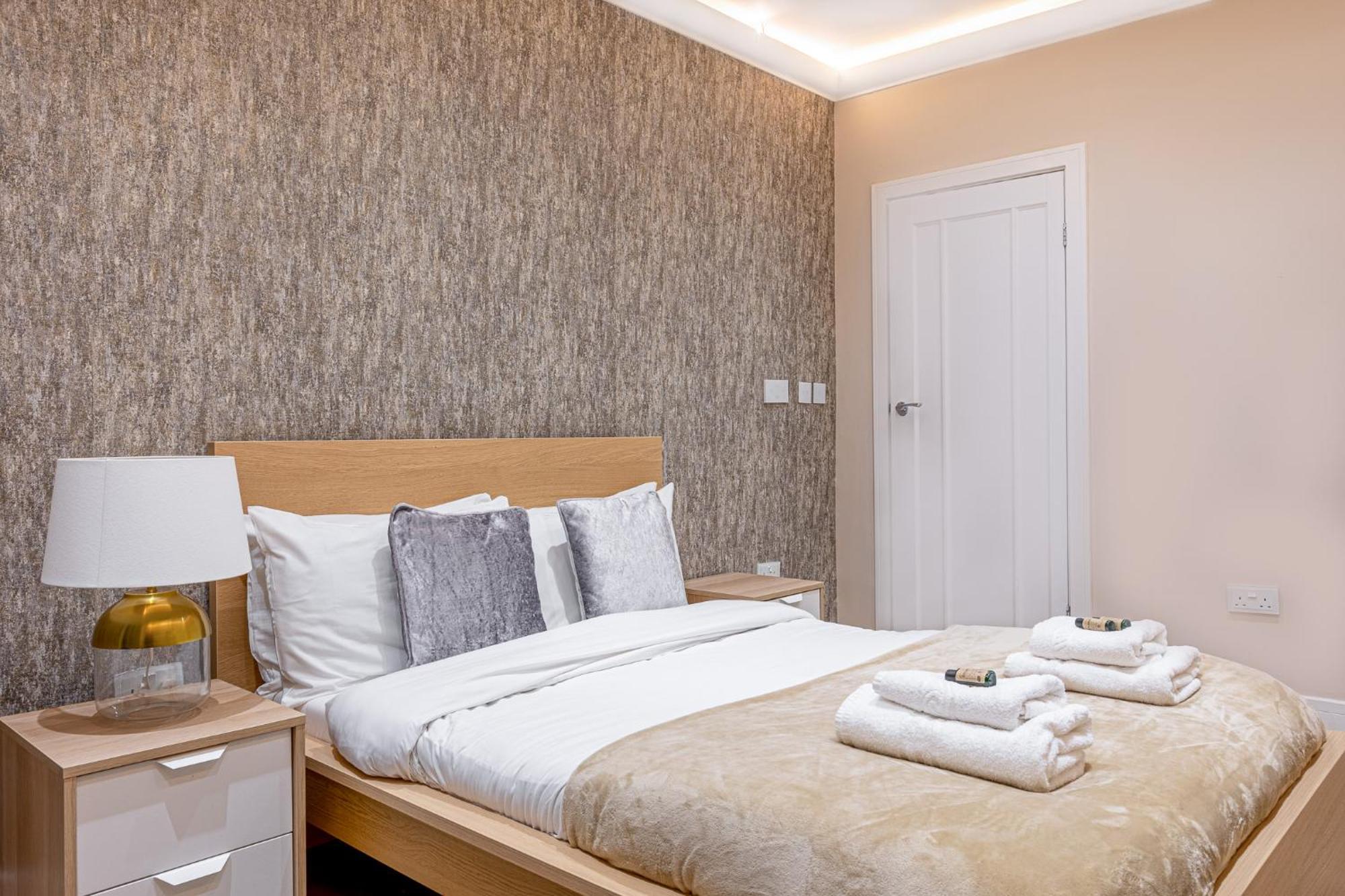 Modern 4 Bdr 3 Bth Apt Minutes From Edgware Road Λονδίνο Εξωτερικό φωτογραφία